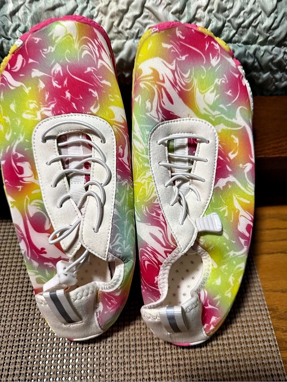 Voyabarefoot Colorful Athletic Shoes size 9.5 women’s